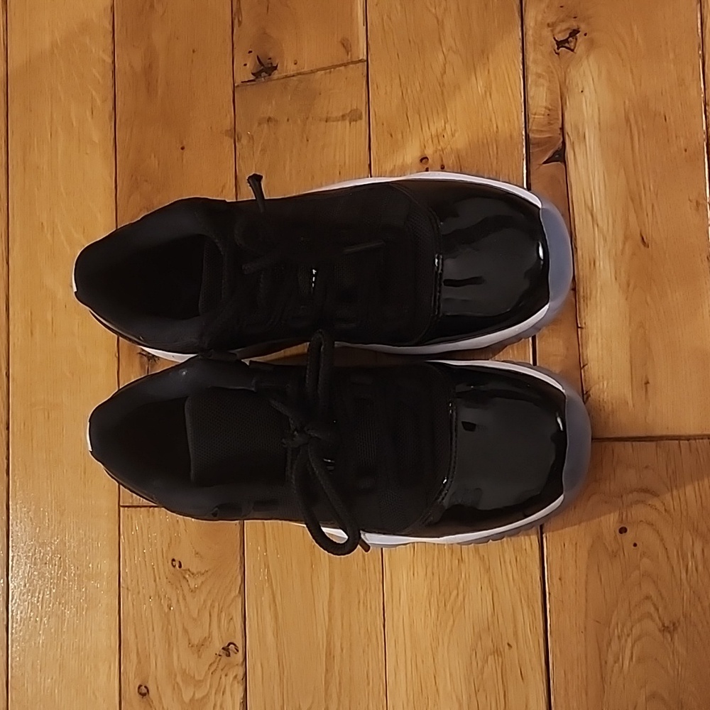 Air Jordan 11 retro low gs 6 1/2